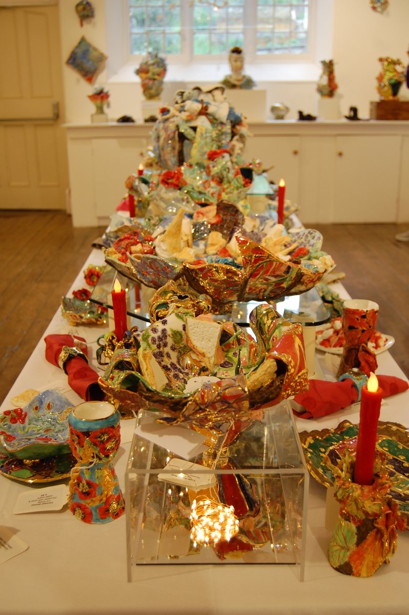 BeachedEdFringe's tweet image. Lovely to be unlocked with @SusanThomsonArt @IlminsterArts in our Floral Feast. We will be there on Tuesday for a celebratory coffee and delicious cake.  Join us in the cafe and you are almost at the banquet #sculpture #ceramics #porcelain #bronze #birds #Botanical #installation