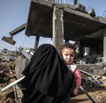 NazBaloch_'s tweet photo. These images of war crime will haunt those who don’t care for humanity!
#GazzaUnderAttack #PalestineBleeding https://t.co/ndFQyYZrbI