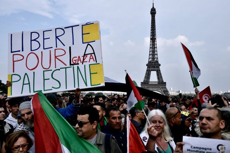 zamirmohyedin's tweet photo. Demontrasi sokongan dan solidariti ke atas Palestin di 

Paris, Perancis
London, United Kingdom,
New York, Amerika Syarikat
Istanbul, Turki

#SavePalestine https://t.co/ExQIFz11Q0