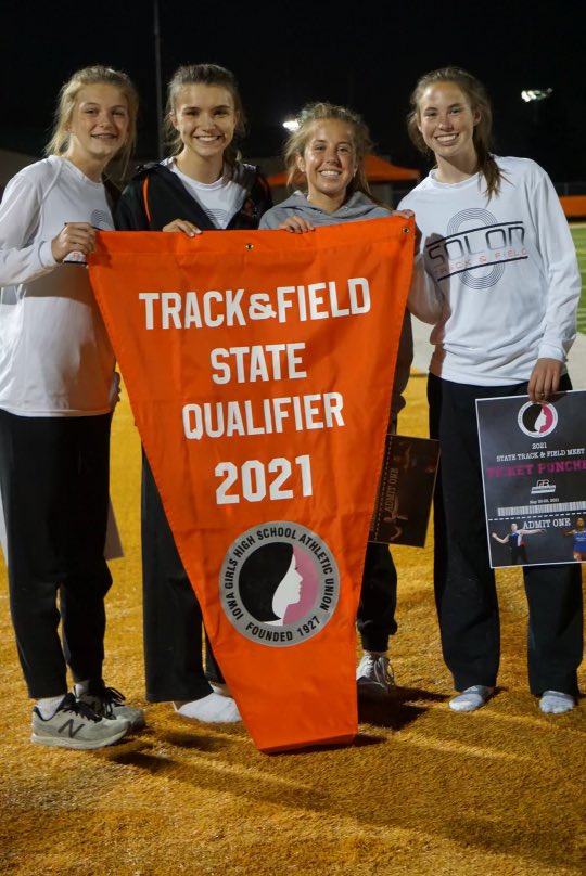 Record Breakers!! Congrats Kaia, Meg, Anna &amp; Gracie on setting new 4x8 record! #solonstrong