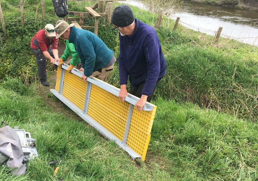 BradfordCityAA's tweet photo. Replacing #angler access bridges today on lower #Carleton beat shared with @SkiptonAngling #Aire. These will be here a while!
Good work from #flyfishing members https://t.co/uVaHGLmD75