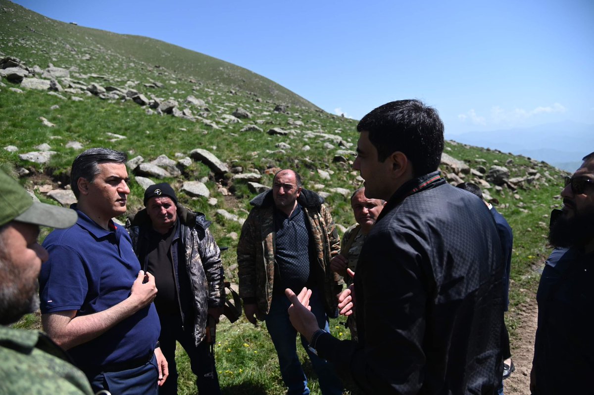 atatoyan's tweet photo. Illegal presence of #Azerbaijani military in sovereign territory of #Armenia, #Syunik Black Lake &amp; within it, in the pastures next to civilian communities grossly violates rights of Armenian border community residents (Goris, Verishen, Akner, etc.),undermines peace and security. https://t.co/0xWTY5v8pl