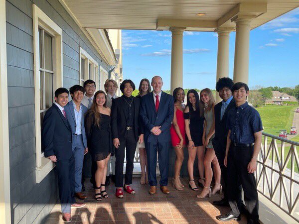 We closed out our 202/2021 season with a beautiful evening. Congratulation to our graduating class. We will miss you, but look forward to your undoubtedly bright futures! Congrats to Maria O, Jeffrey J, and Keith T on being named captains for next season!