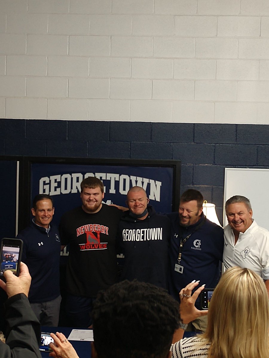 GeorgetownPower's tweet image. Proud Moment!! Newbury is getting one of the hardest workers I’ve ever seen! Good luck Chance! Keep chopping wood!!!