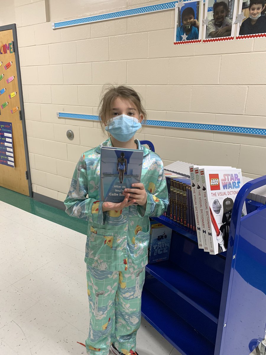 pmiller803's tweet photo. It’s Relax and Read Day at Springdale Elementary School! Kids get to choose a book to keep, eat popcorn and relax. @Springdalewcola #lexingtontwo https://t.co/VJmVoKAPt4