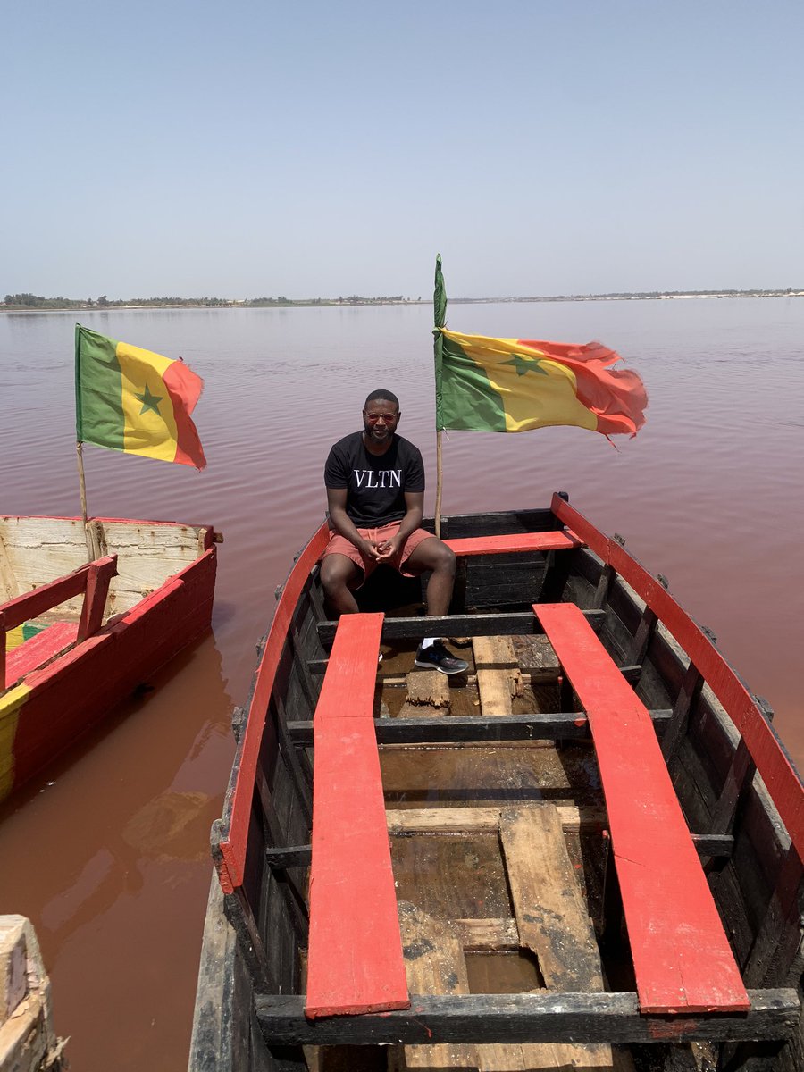 _knd94's tweet photo. En cette fin de ramadan, j’en profite pour vous partager mon dernier concept snap: Erasmuz

Dès que je peux poser 1 semaine de vacances, j’vais dans un pays musulman que je connais pas, où je connais personne et j’essaye d’apprendre à mémoriser le Coran

📍Dakar, Sénégal https://t.co/UecBILaImo