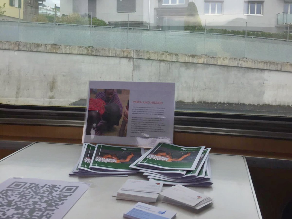 Der Jugendzug ist Begegnungsstätte und Aktionsplatz, geprägt von Freude, Austausch und Vernetzung. Während der Zugfahrt gibt es verschiedene Workshops, die zum Mitdiskutieren einladen.
#jugendzug