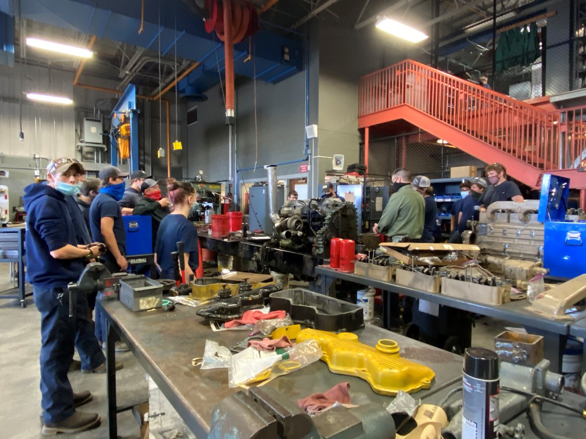 CPACTC's tweet photo. One of the first Diesel engines being tested yesterday, if it’ll turn over when the fuel lines are attached. All Diesel 1, PM students are watching to see what Mr. Parson will determine. #cpavtsprograms #opportunitiesunlimited @CPAVTS #dieseltech #May2021 https://t.co/d7S1BI5ZW1