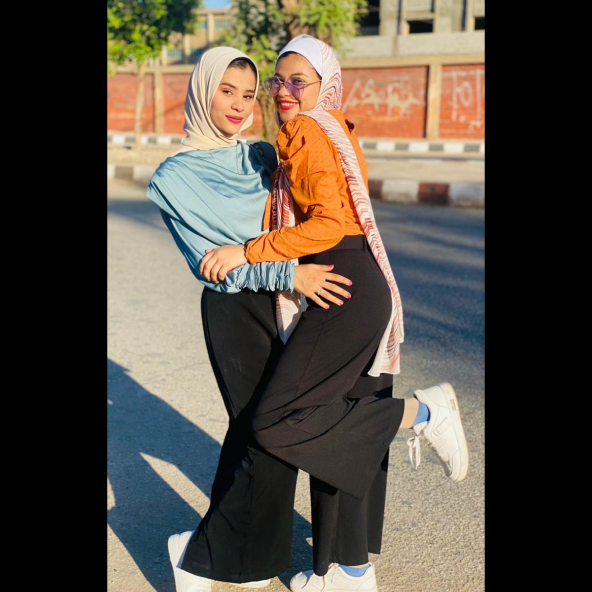 hendhas10795220's tweet photo. a8la haga🌏🖤🖤🖤. https://t.co/bO88qZnI8s