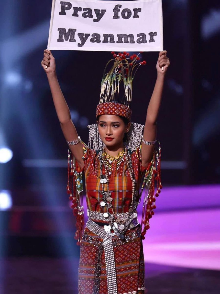 KhaingScarlet's tweet photo. Miss Universe Myanmar 🇲🇲 
She represented the whole country.
Even her luggage was lost, she did not lose her heart and let the show goes on.
We proud of you, Candy 👏
#WhatsHappeningInMyanmar 
#MissUniverse2021 
#MissUniverseMyanmar https://t.co/Jx4N8BUBiy