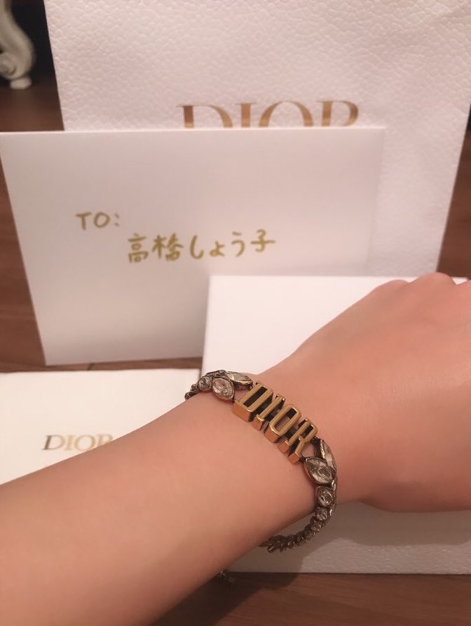 海外のファンの方から受けとりました！心のこもったプレゼントをありがとうございます♡

Thank you for your thoughtful gift. https://t.co/0o0J1QB02C