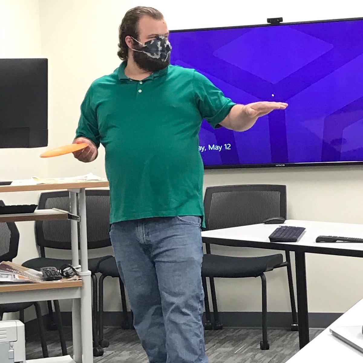 TeacherEdBU's tweet photo. It’s always good to get in a little extra teaching practice while you can. @teacheredbu #teachereducation #teacherpreparation #bellevueuniversity #highered #teachersofinstagram #teachingdemo #shareyourpassion #makeadifference https://t.co/BaUH6j0XC7