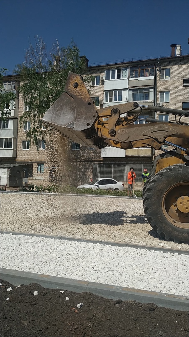 samara_in's tweet photo. В Самаре стартовало благоустройство дворов в рамках национального проекта «Жилье и городская среда» 🏡🌱

👉 https://t.co/QgaX8L5s8t https://t.co/fQHmxnxh4I