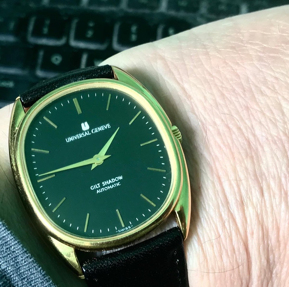 Elegant simplicity - Universal Geneve 'Gilt Shadow' with a Cal.2-66 ultra-thin automatic movement