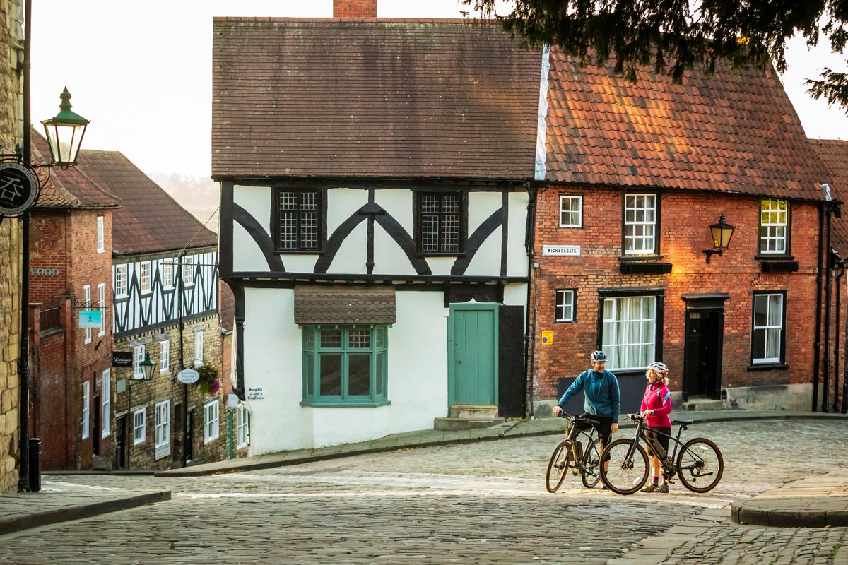 If you lead a #visitoreconomy business and you want to help the sector to recover, we'd like to hear from you!

We're looking for a business leader to join our Board of Directors and play a key role on our Visitor Economy Board.

Deadline 28th May 2021.

bit.ly/2STZd9b