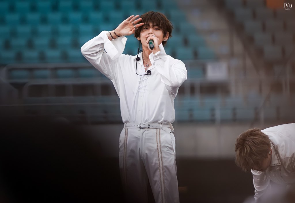 러브유 lVu tweet media
