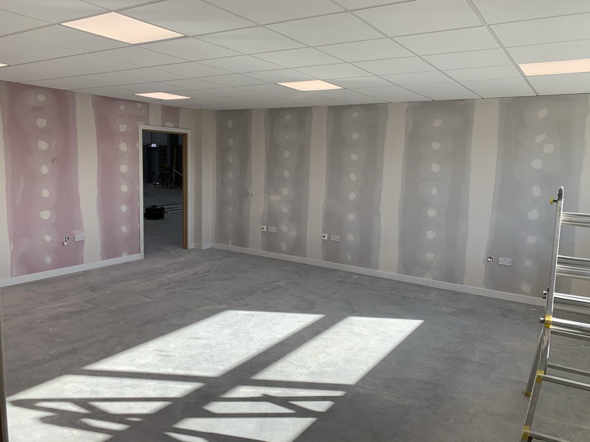 Arcadeoffice's tweet photo. One of our latest projects in St. Helens is nearly wrapped up. 1 hour fire walls built underneath an existing mezzanine floor. To create an office and training room. #officedesign #refurbishment #fitout https://t.co/CHuuiubnpy