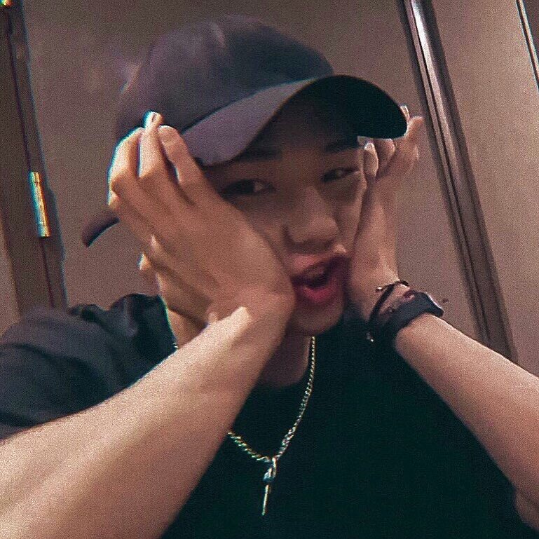 MinMeeeowgi's tweet photo. I miss....
#STAYwithHyunjin https://t.co/lkQobhni6j