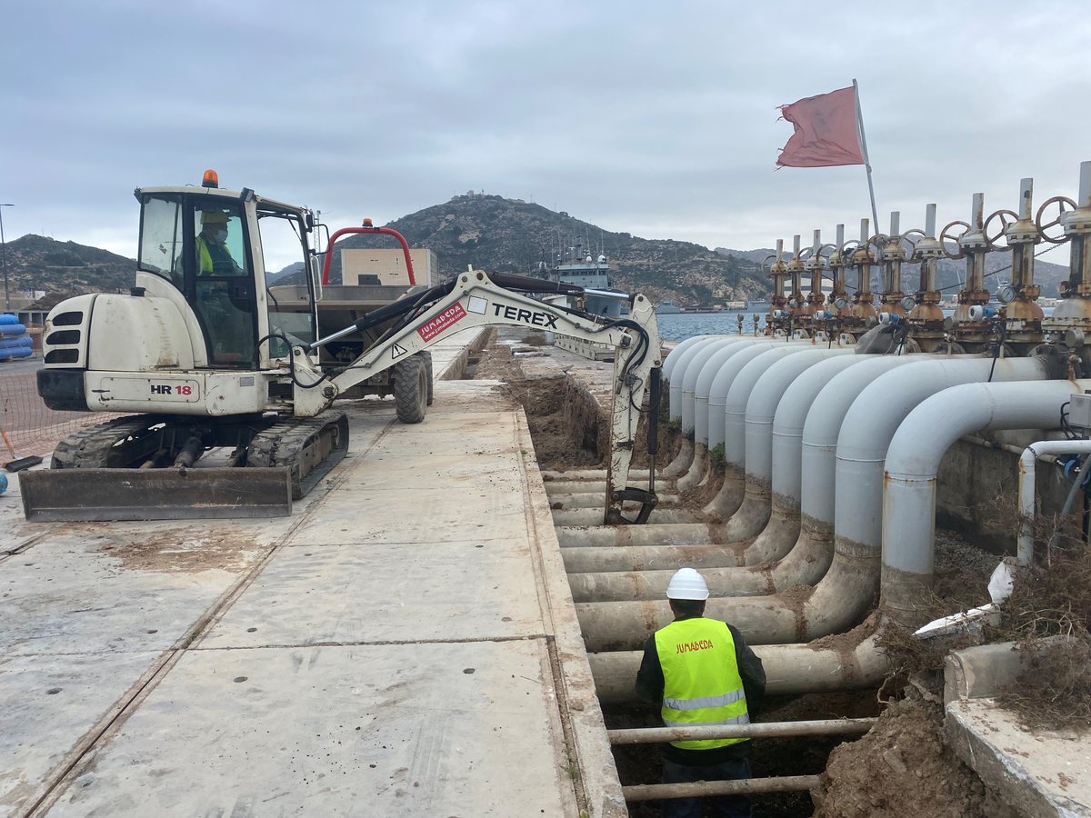 JumabedaSL's tweet photo. Continuamos el Proyecto de Obra Civil, Instalaciones Hidráulicas y Saneamiento para el estacionamiento de Patrulleros en el Muelle de la Curra de Cartagena. 
#trabajoenequipo https://t.co/pIq51aKnJp
