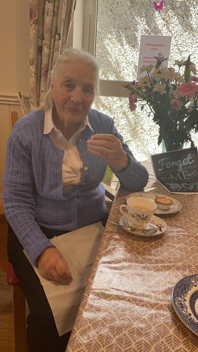 alzheimersocirl's tweet photo. We are delighted to have received these lovely photos of a Tea Day party at Craddock House Nursing Home in Naas Co. Kildare.
The residents were joined by their families for tea and chats over zoom.
Thanks for sharing!πβπ°
#TeaDay2021 #TeaInEveryTown https://t.co/DRws46PKiQ