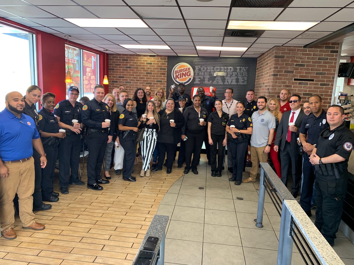 Neighbors_MP's tweet photo. Happy National Police Officers Week to our Allapattah Officers and Commander Sierra.  They have worked tirelessly to keep our neighborhood safe and have been such positive role models to our kids throughout the years!  Thank you from Neighbors of Melrose Park!
@MiamiPD https://t.co/iy4T83WtnP