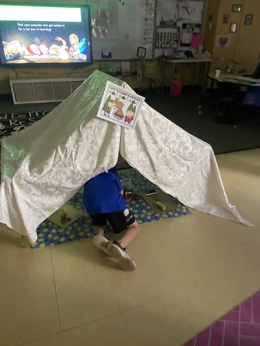 stacycookradu's tweet photo. Camp Read-a-Lot 🏕 in 1st grade! https://t.co/F06ilWsZD9