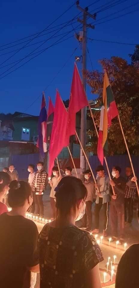 myatsumarhlaing's tweet photo. A night strike was held by the local people in Mashikahtaung Hpakant tonight. They’ve been staging night strike everyday since February. #WhatsHappeningInMyanmar #MilkTeaAlliance #May14Coup https://t.co/8uWqCYH9Sz