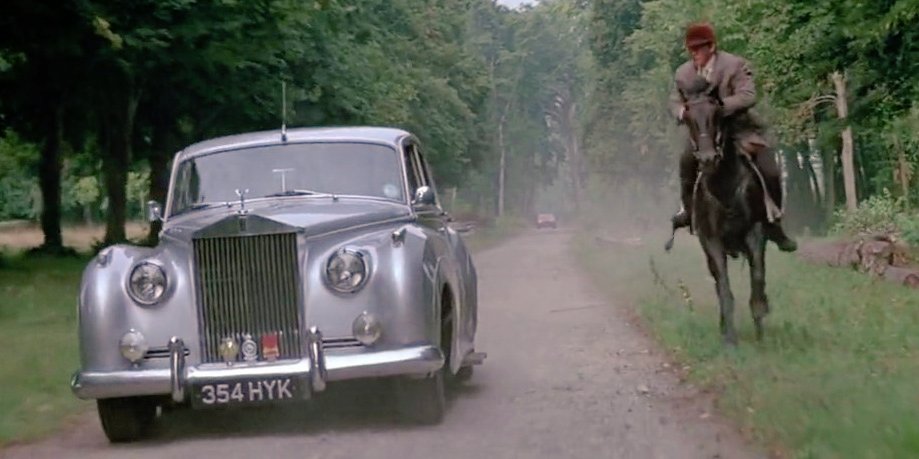 seumasbond's tweet photo. #JamesBond #29
by #IanFleming❤️
#AViewtoaKill🌹
#SirRogerMoore🙏
#PatrickMacnee🙏
#GraceJones🙏
"The #eyes behindthe wideblack #rubbergoggles werecold as #flint. Inthe howlingspeed #turmoil ofa #BSAM20 doingseventy, theywere theonly quietthings inthehurtling #flesh and #metal." https://t.co/Aw2NsNN4je