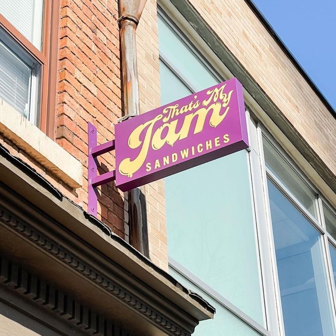 TheGeneratorCa's tweet photo. 📢📢 New biz just opened on King William: @thatsmyjamham! Can't wait to try the Blueberry Swiss grilled cheese 😍 #HamOnt #SupportLocal @DwntwnHamBIA https://t.co/u31ufuxKZG