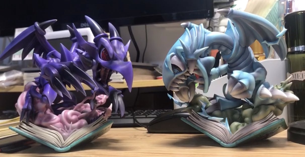 funko pop トゥーンブルーアイズ　レッドアイズ　フィギュア　遊戯王 Amazon.com: Pop! Animation: Yu-Gi-Oh! - Super Blue-Eyes Toon