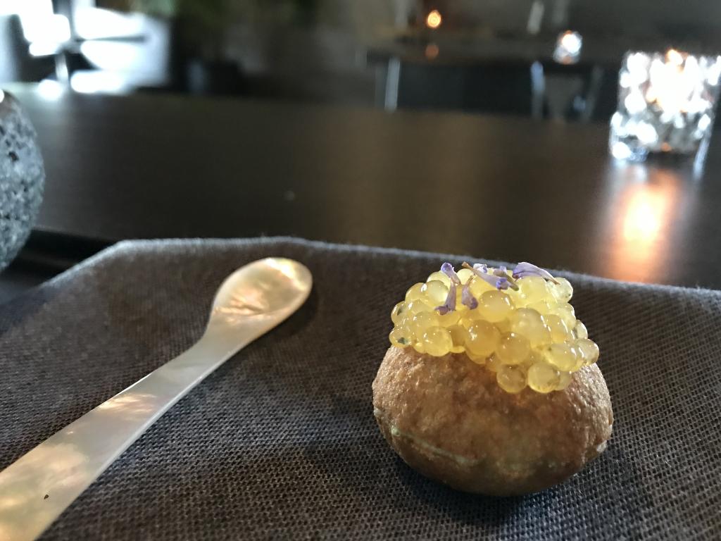 MichelinGuideNA's tweet photo. One must experience it to understand the brilliance here @MoodyTongue #TwoMichelinStars #MichelinGuideCH https://t.co/vHcd6rEbYD