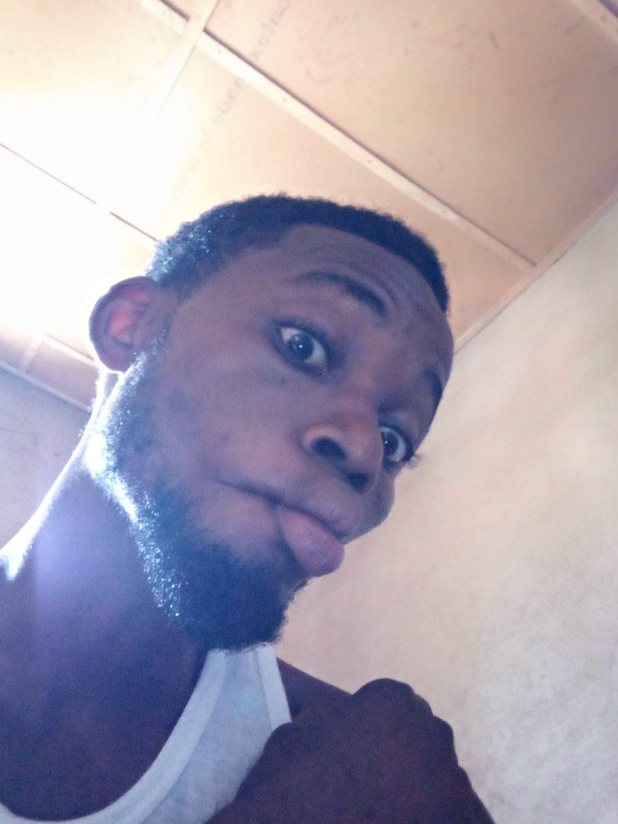 FOgenyy's tweet photo. Because i no get money nobody call me to wish me happy Friday 🤔 https://t.co/KlWJZDaclO