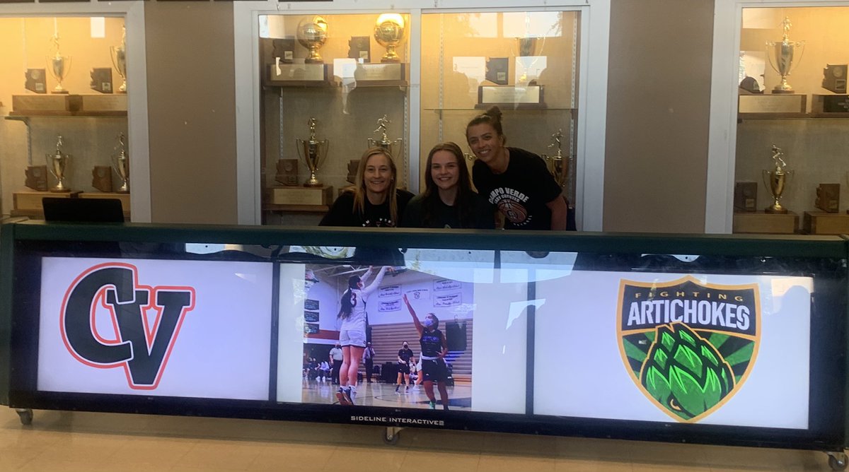 Cassidee Meyer officially committed to the Artichokes!
Great teammates to come out and support her this morning! Excited to see her at the next level! 💚🧡💪🏻#cvfamily #thecampoway