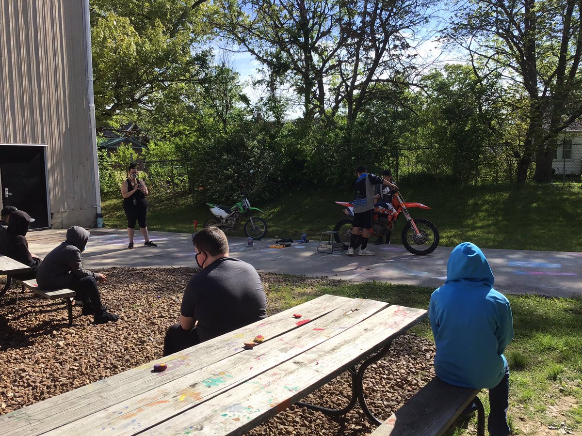 fms_tech's tweet image. #fmsteach #teentweet House day