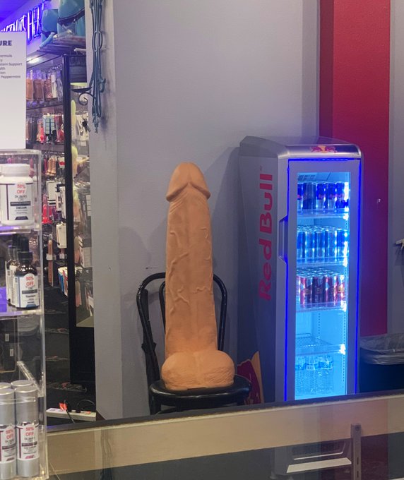 I was looking for something to put up my butt at the sex shop. I didn&rsquo;t find anything 😳🤯 https://t.c<a href="/tag/onmfc"class="tags"><span>#onmfc</span></a>