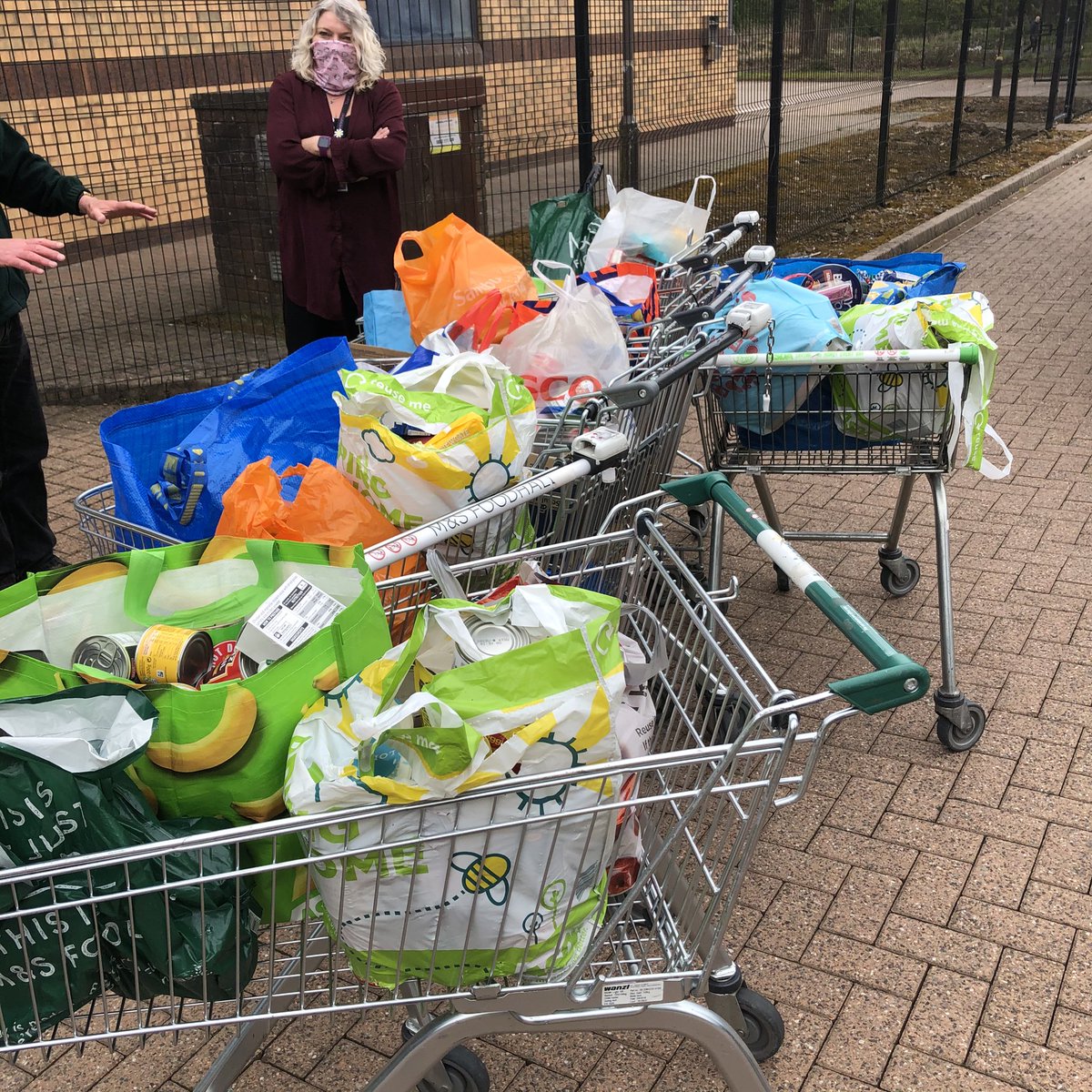 Dropped off our donations to <a href="/FoodbGlenrothes/">GlenrothesFoodbank</a>  this morning. Thanks to everyone who helped with donations, packing the bags, moving trolleys and loading and unloading the minivan. <a href="/GlenrothesHS/">Glenrothes High School</a> did an amazing job for the community.