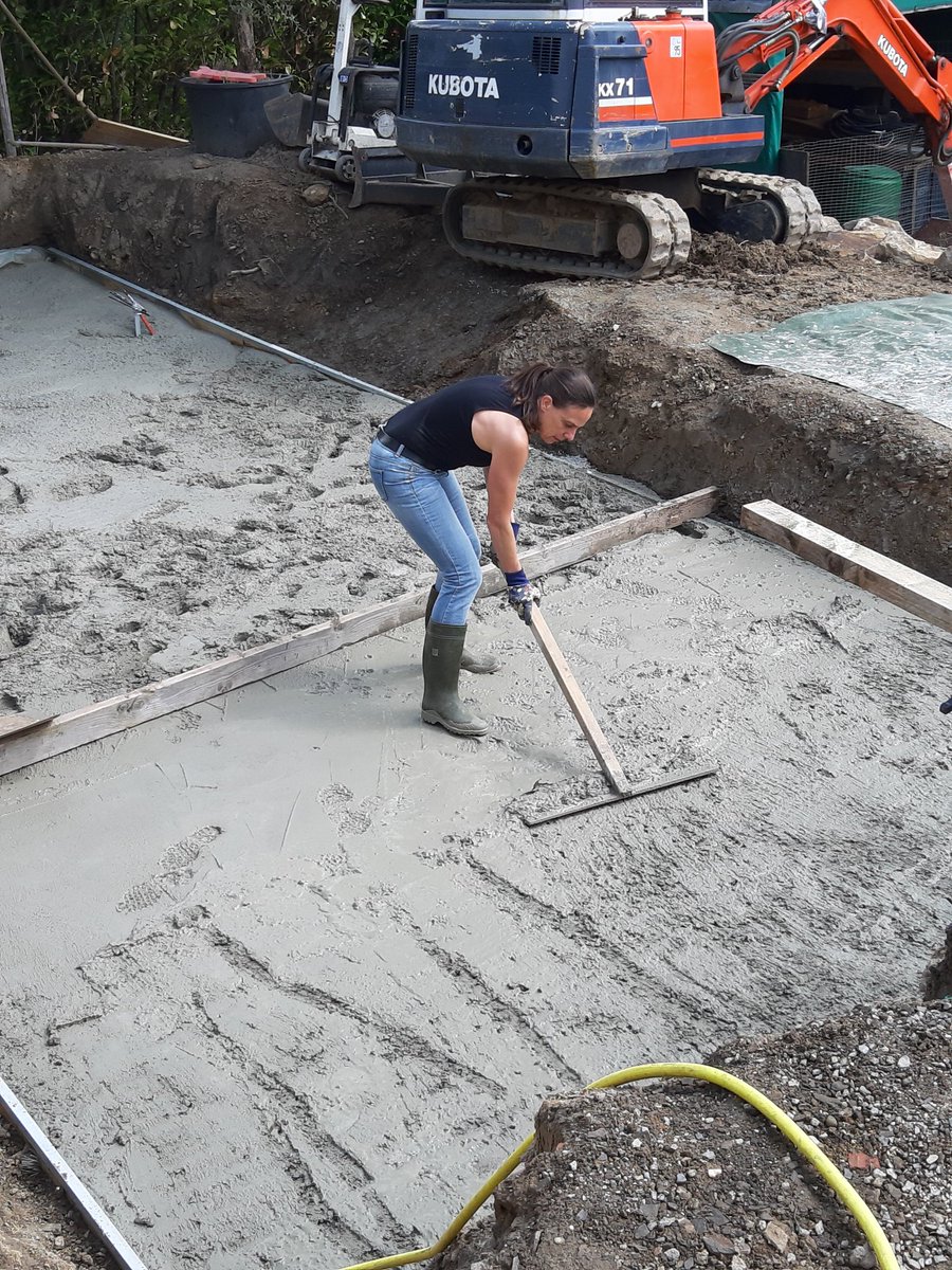 Special kind of lunch break today 💪 

#bewegtepause #homeoffice #bewegung #everymovementcounts