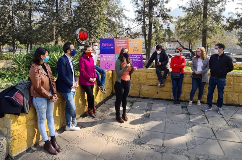 pablovidalrojas's tweet photo. Quiero agradecer a un gran equipo, que trabajó arduamente en las últimas semanas para concretar el Programa de Gobierno de @ElNuevoTrato. Estoy seguro de q este trabajo servirá para construir un Chile mejor ¡Muchas gracias por sumarse y ser parte de este lindo proyecto! https://t.co/wOo6WKrTta