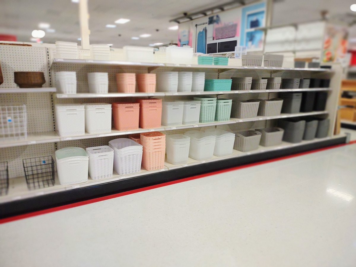 Helping to elevate the GM visuals with some color theory and impactful focals!! #theHill <a href="/TheRealKO3/">Kiel Ethridge</a> <a href="/aleahmarie19/">Aleah Jacinto</a> <a href="/JenniG_1989/">𝓙𝓮𝓷</a> <a href="/settoselltarget/">Heather Fountain</a>