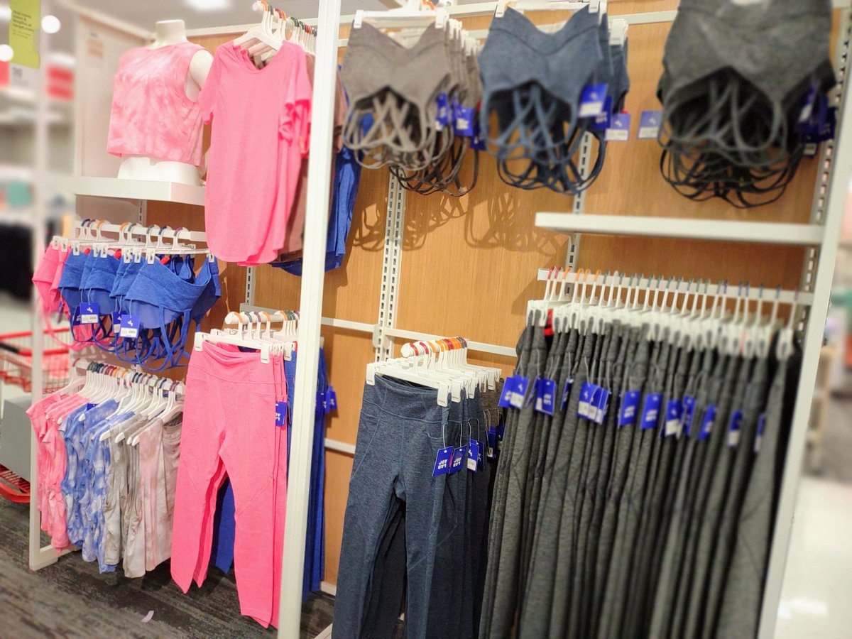 JoyLab has been a huge hit with our guests so our newer Style TL Alicia and I worked to expand it's space. All about the guests at 2033! #theHill <a href="/TheRealKO3/">Kiel Ethridge</a> <a href="/JenniG_1989/">𝓙𝓮𝓷</a> <a href="/settoselltarget/">Heather Fountain</a> <a href="/aleahmarie19/">Aleah Jacinto</a>