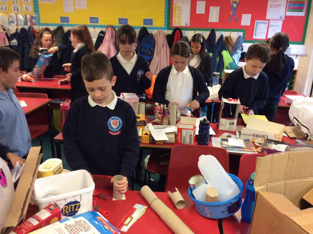 MrsGray82's tweet photo. Another exciting day for 4A @paganelschool, we finished our ‘Cracking Contraptions’. What do you think we should make next half term? #enrichment #4AGems #weloveFriday https://t.co/sqfVRAVYxg