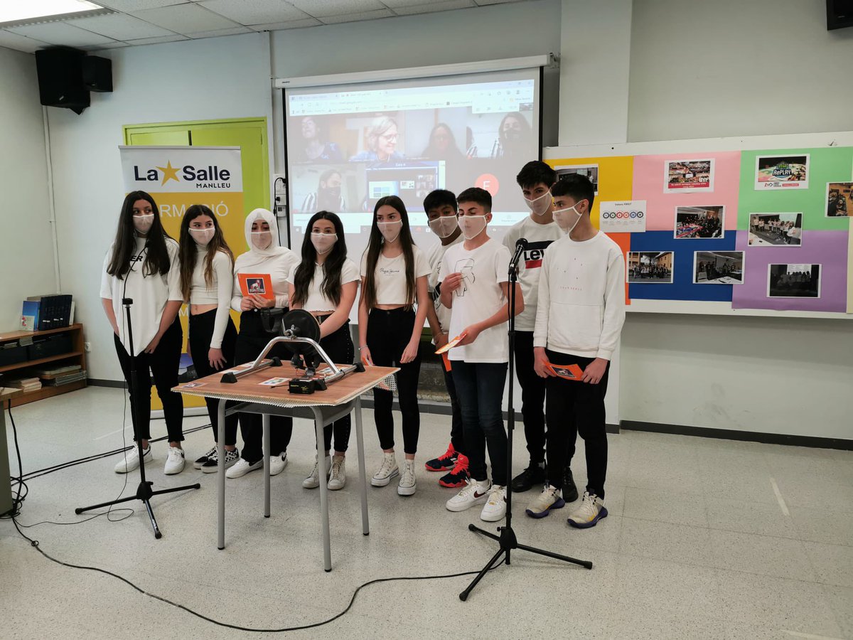 LaSalleManlleu's tweet photo. 🕹 Avui a la tarda tres equips de @lasallemanlleu han participat a la First Lego League 2021 virtual 🖥📲
.
.
🌟Equip Pedalectro #2ESOA
🌟Equip Robolife #2ESOC
🌟Equip kakapos #3ESO
.
.
@firstlegoleague @UVic_FCT
.
.
#FLLSpain #RePLAY #Faig #robòticaeducativa #cooperació https://t.co/TbN65HKriQ