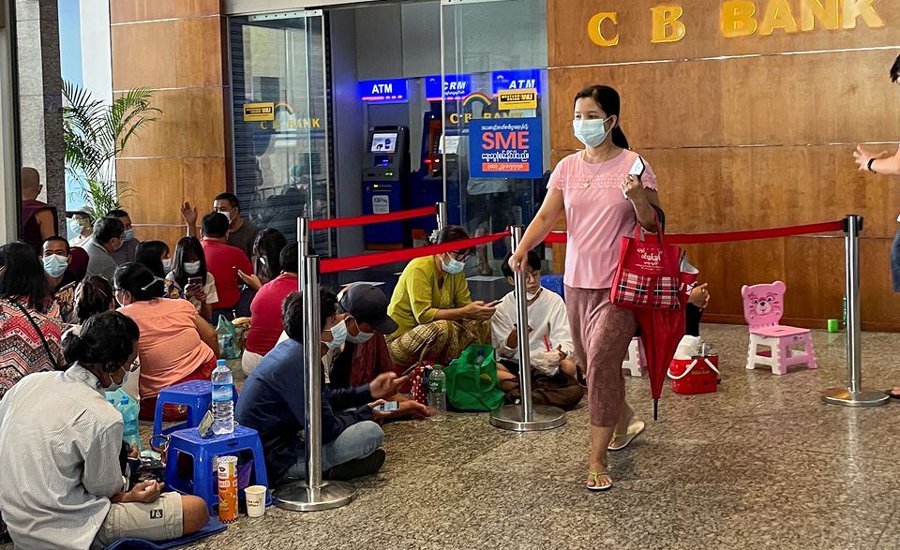 92newschannel's tweet photo. Positive virus tests keep 75 Australians off flight home from India #India #Australians #Positivevirus
https://t.co/lRzpD9s0OV https://t.co/MT1qAW5u2d