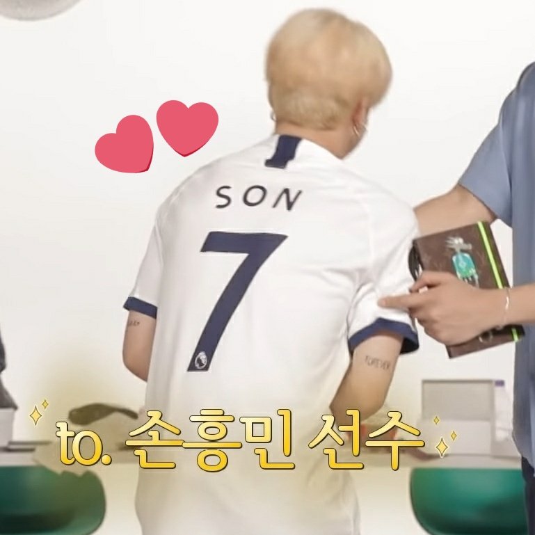 BTSUKUNITE's tweet photo. In today's Run BTS! X The Game Caterers episode, Jimin is wearing Son Heung-min's Tottenham Hotspur shirt, with exclusive NHS and Black Lives Matter patches! 🇬🇧

#BTSARMY #BestFanArmy #iHeartAwards @BTS_twt https://t.co/aysvJFmoSd