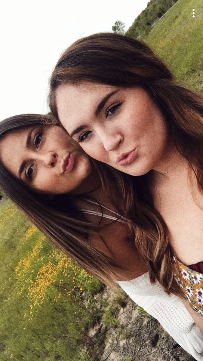 kennedyelaiine's tweet photo. happy birthday gibby! Im so thankful for our friendship! much love to you🤍 @libbyjbeard https://t.co/ukUXvysRfC