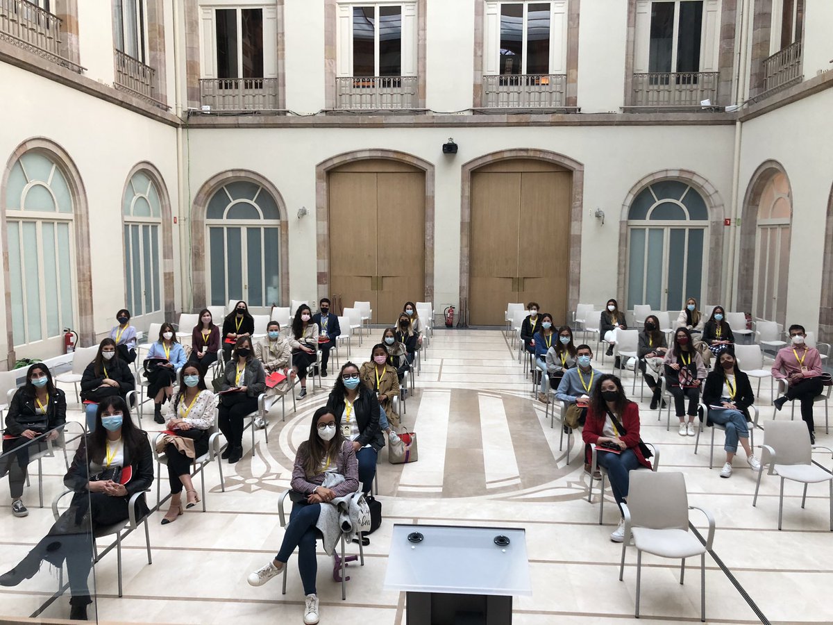 MasterEventsM's tweet photo. Som de visita al @parlamentcat per conèixer els projectes de #RelacionsInstitucionals #Esdeveniments #Protocol de la primera institució del país. https://t.co/yvQCcEnvPU