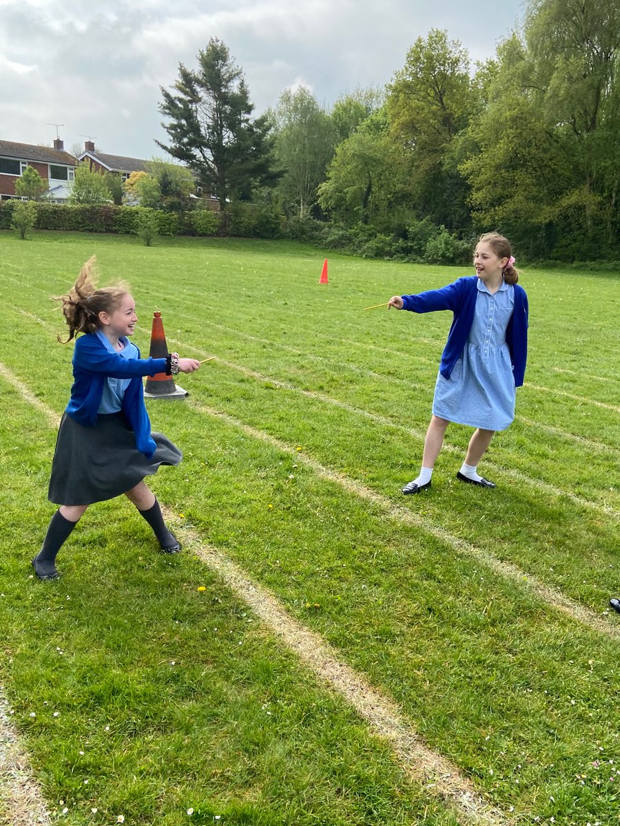 TarvinPrimary's tweet photo. Walliams class duelling times tables with their wands this morning! #Timestables #HarryPotter #TarvinMaths https://t.co/OAPW7Bv84Q
