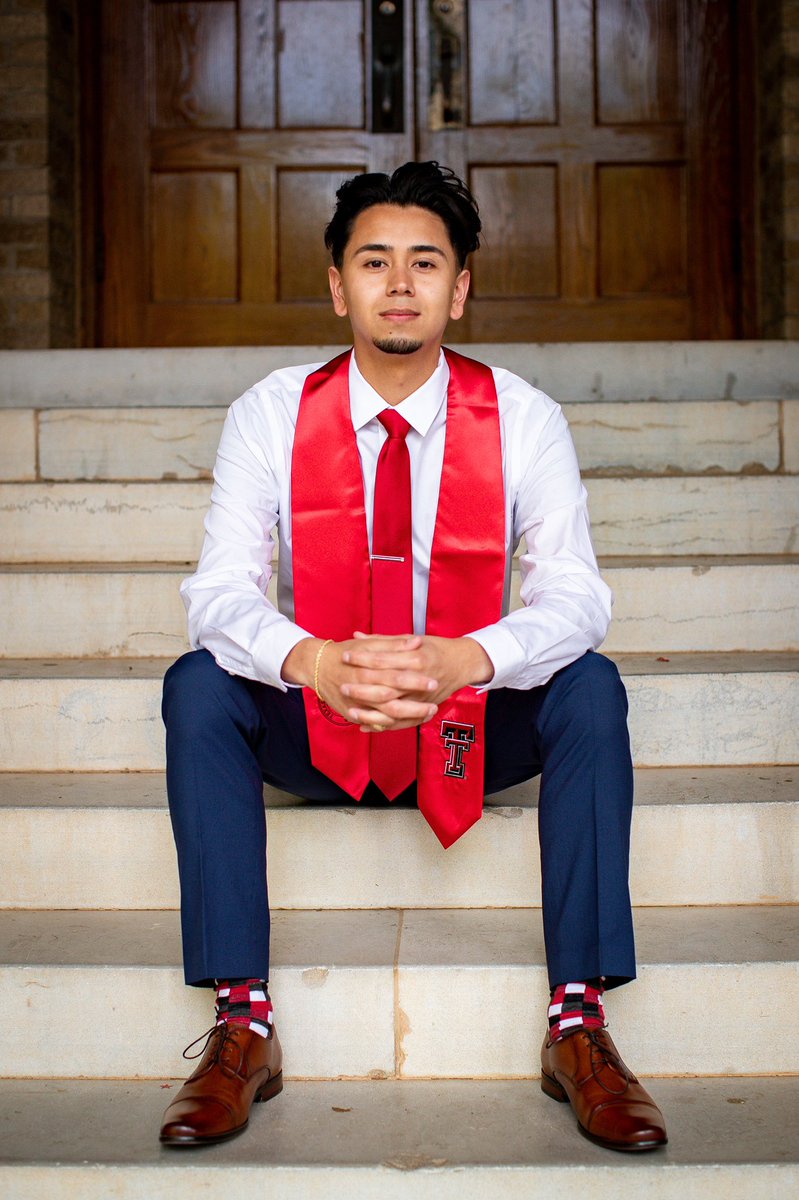 Alec24_'s tweet photo. ⁃BS in Kinesiology 
⁃Minor in Biology &amp; Chemistry 
⁃Summa Cum Laude GPA 3.94
⁃Presidents list x5

Texas Tech University 
May 14, 2021 | 5 pm

Up next M.D. class of ‘25 https://t.co/Met30ZnMfr