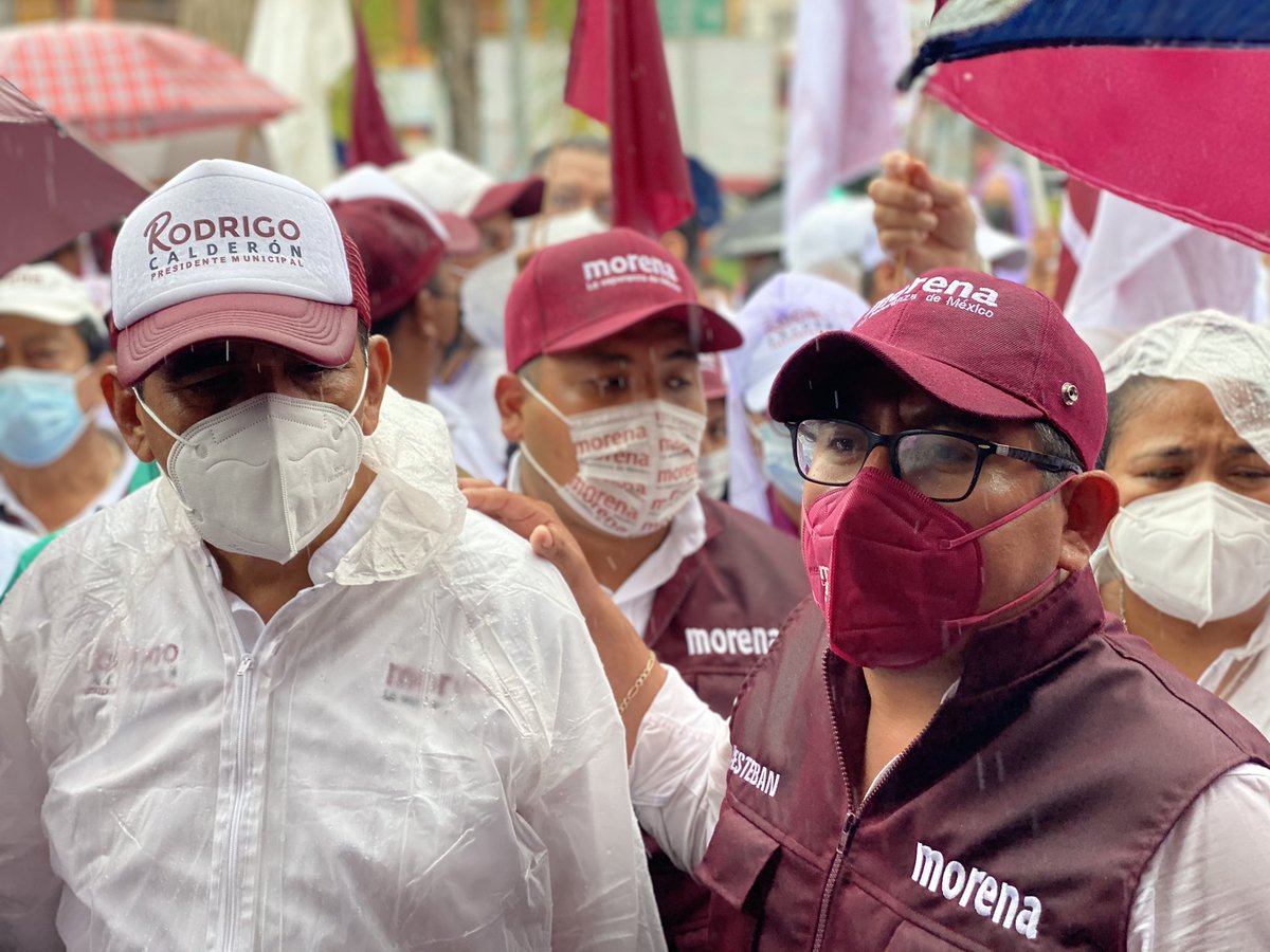 DipRodrigoCSD7's tweet photo. Gracias @EstebanRZepeta, @JJavierGomezCa1 y @morena_veracruz por todo el apoyo. ¡Vamos a consolidar la 4T en Martínez! https://t.co/3i4S2V3iK5