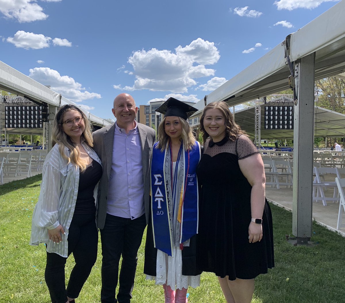 BeccaFaber's tweet photo. #flashesforever https://t.co/NCIzDFtlWk